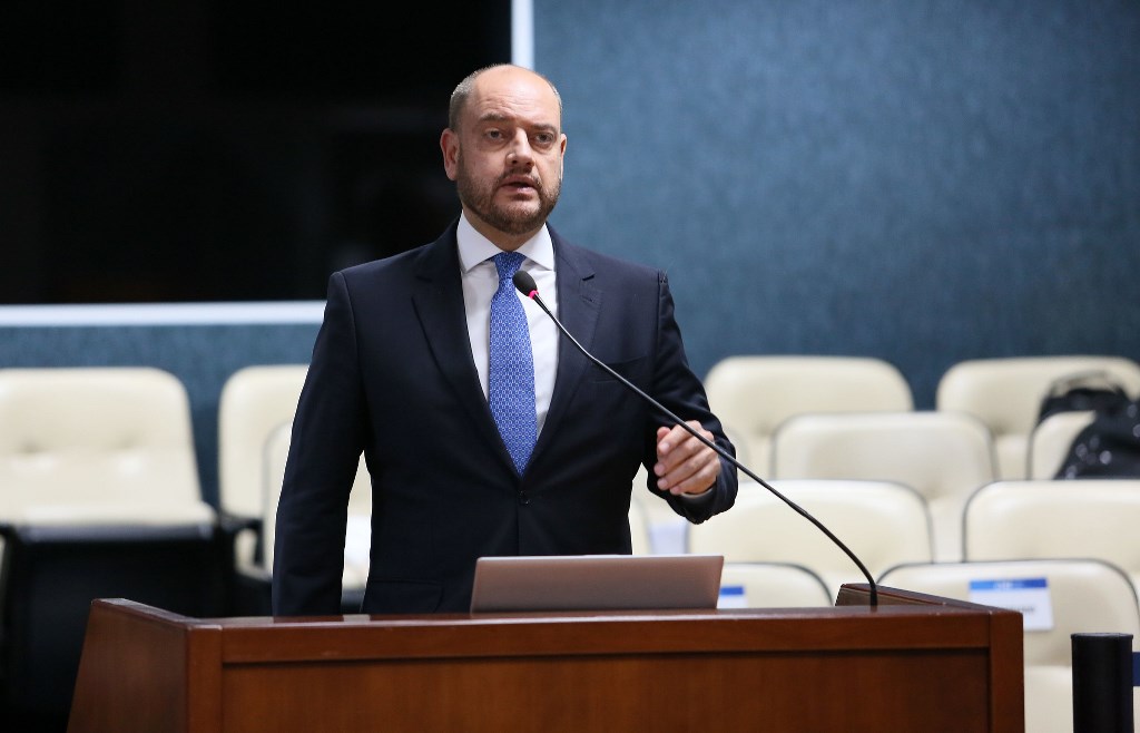 Discreto e técnico: quem é Ricardo Couto, o novo governador interino do Rio ricardo couto de castro.jpg