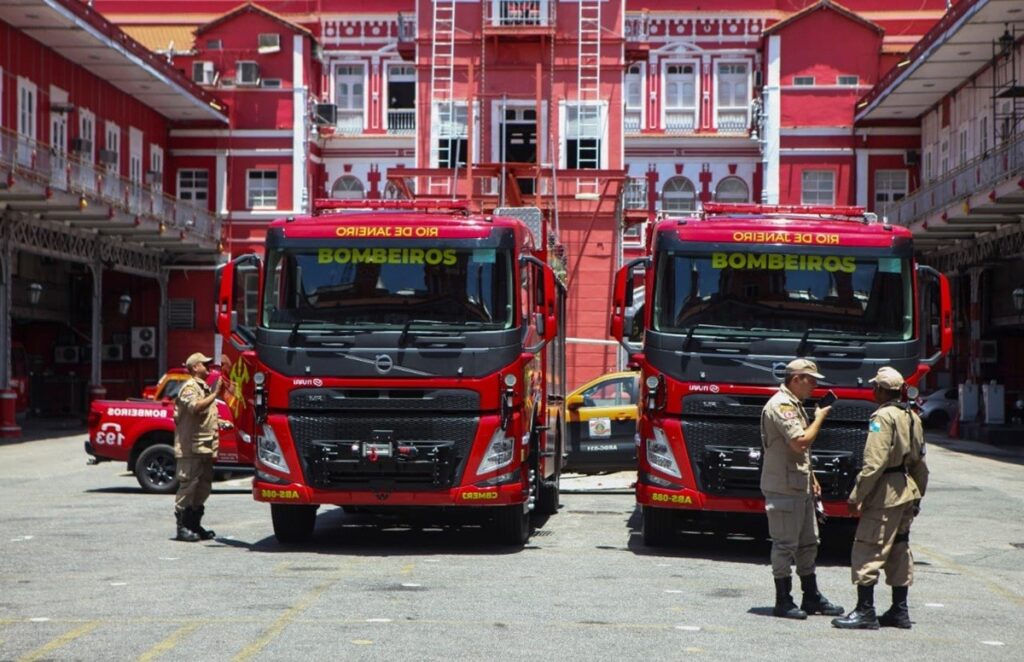 cbmerj corpo de bombeiros do estado rio de janeiro 3.jpg