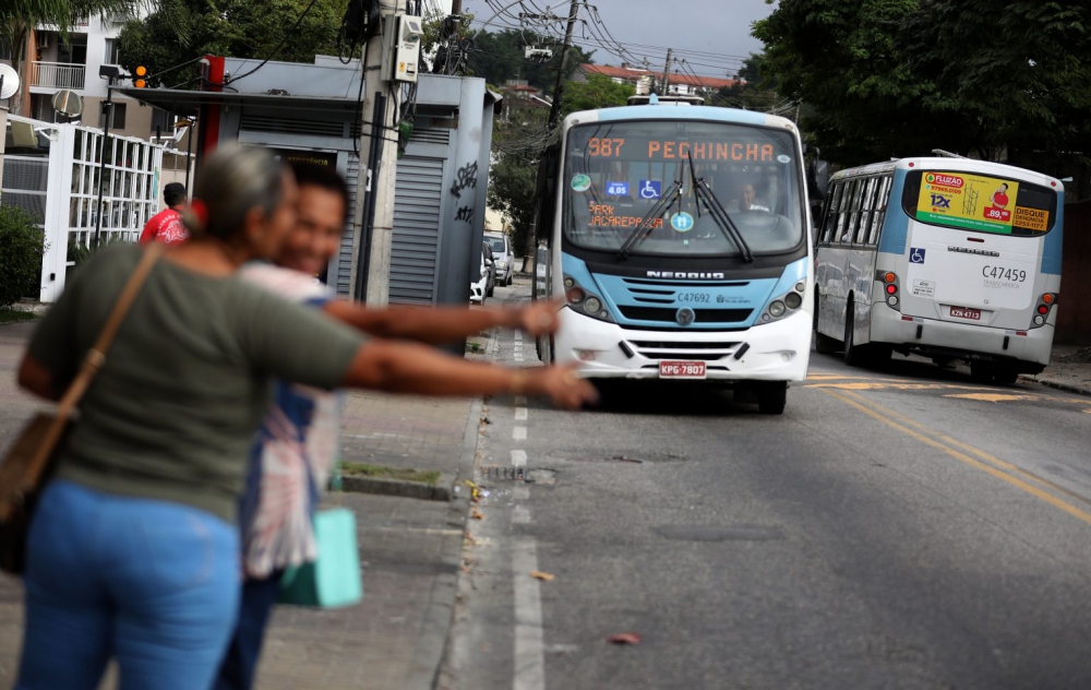 Comissão de Transportes da Câmara do Rio debate fim do pagamento em dinheiro nos ônibus municipais 085648ceec5136f96a922e7f5da3f7b0 l.jpg
