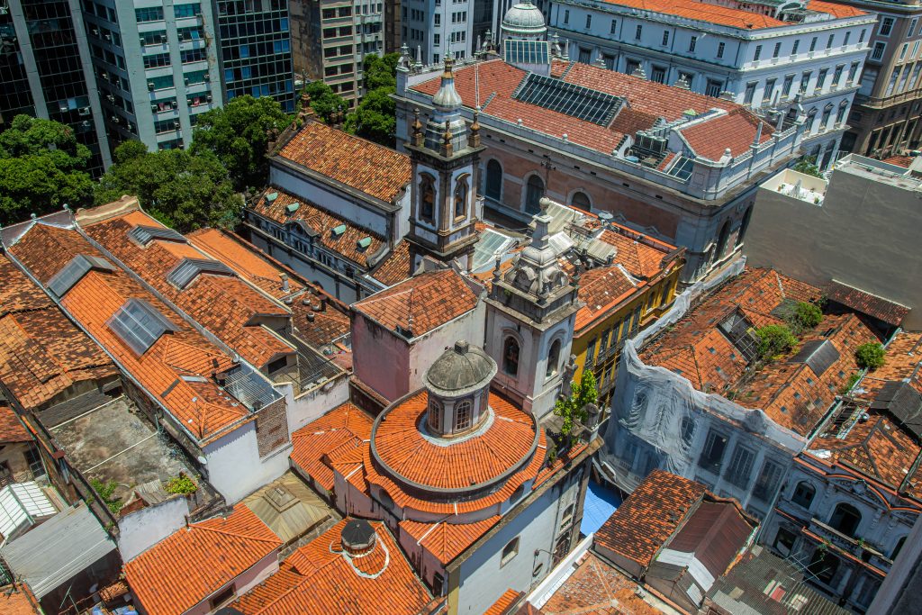 telhado da igreja n.s dos mercadores. foto daniel martins 7 1024x683.jpg